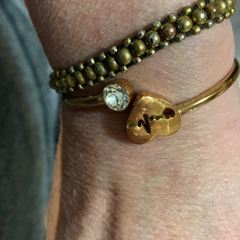 Two bracelets - Picture 4 of 7